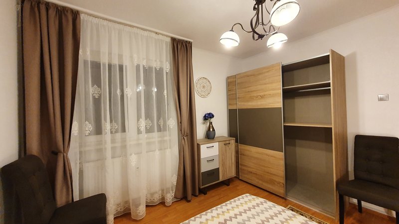 Drumul Taberei, Favorit, et. 7/10, cf. 1 dec.,