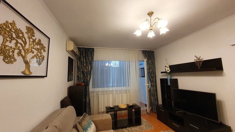 Drumul Taberei, Favorit, et. 7/10, cf. 1 dec.,