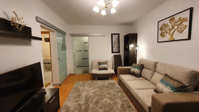 Drumul Taberei, Favorit, et. 7/10, cf. 1 dec.,